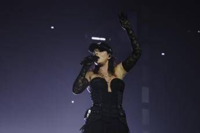 Emma torna live nel 2026, due grandi eventi a Milano e Roma: &quot;Mi scoppia il cuore&quot;