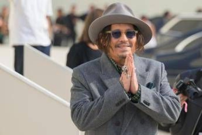 Il ritorno di Johnny Depp al cinema, Hollywood lo riaccoglie con 'Canto di Natale' Il ritorno di Johnny Depp al cinema, Hollywood lo riaccoglie con 'Canto di Natale'