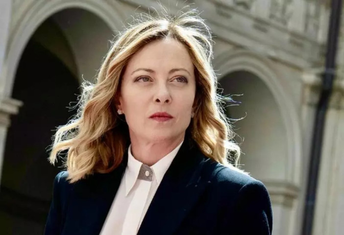 Meloni “Vergognose le accuse di razzismo alle forze di polizia”