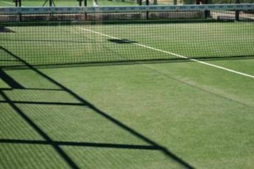 La racchetta supera il pallone: tennis e padel davanti al calcio