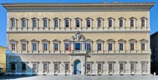 Il 14 luglio di Palazzo Farnese diventa mondiale: al ricevimento anche Francia-Spagna Il 14 luglio di Palazzo Farnese diventa mondiale: al ricevimento anche Francia-Spagna