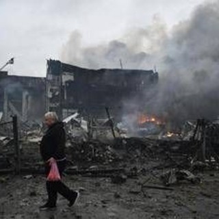 Ucraina, ancora droni russi contro Kiev: morti e feriti nella capitale Ucraina, ancora droni russi contro Kiev: morti e feriti nella capitale