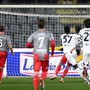 La Cremonese scappa, il Cagliari non si arrende: 2-2 allo Zini