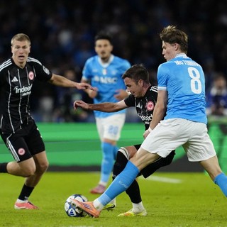 Il Napoli sbatte contro l’Eintracht, 0-0 al “Maradona”