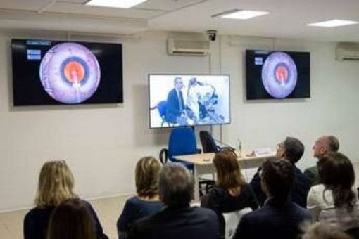 Chirurgia della cataratta, a Tor Vergata formazione con simulatore innovativo Eyesi