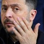 Ucraina, la minaccia di Zelensky: "I cieli della Russia non sono più sicuri". Putin: "Terrorista" Ucraina, la minaccia di Zelensky: "I cieli della Russia non sono più sicuri". Putin: "Terrorista"