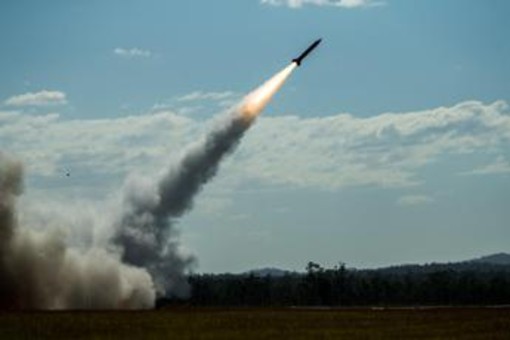 Ucraina progetta lo scudo antimissile. Zelensky: "Italia e Francia ci daranno nuovi Samp/T" Ucraina progetta lo scudo antimissile. Zelensky: "Italia e Francia ci daranno nuovi Samp/T"