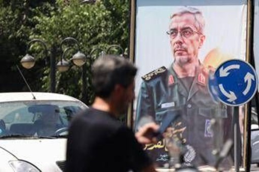 Iran spegne WhatsApp e Telegram: &quot;Israele li usa per uccidere&quot;