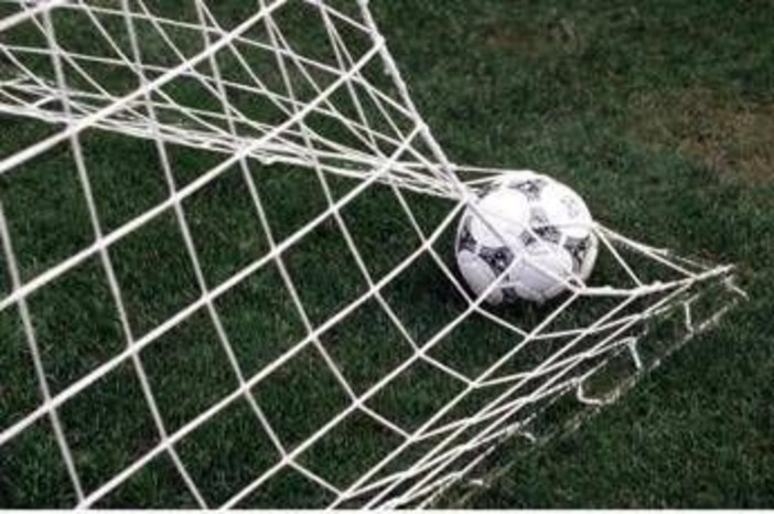 Ex calciatore guarisce dal cancro e fonda una squadra: "È una seconda possibilità"