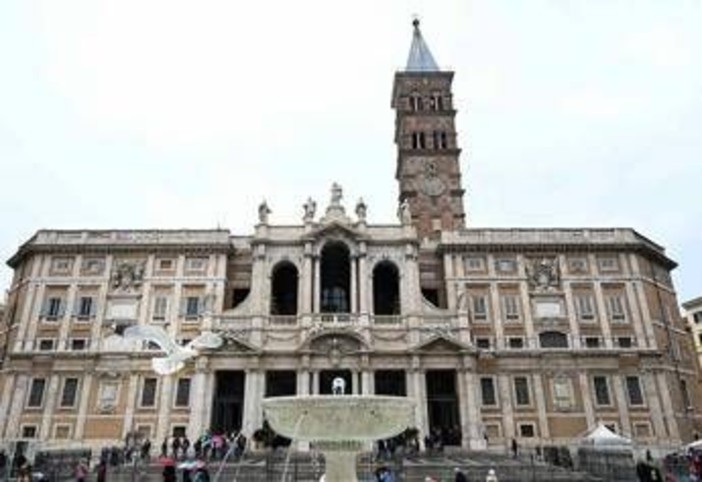Papa Francesco, marmo dalla Liguria per il suo sepolcro e la sola iscrizione 'Franciscus' - Foto
