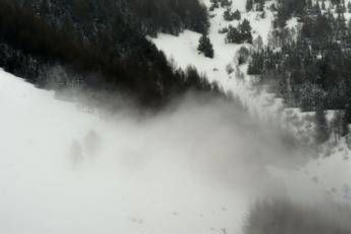 Francia, valanga uccide due sciatori vicino Saint-Veran