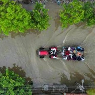 India, piogge torrenziali: 50 morti a Nuova Delhi e nel nord