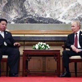 Kim incontra Putin a Pechino, poi 'cancella' le tracce