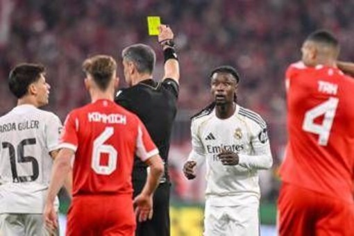 Camavinga espulso, caos in Bayern Monaco-Real Madrid. In Spagna: "Ingiustizia"