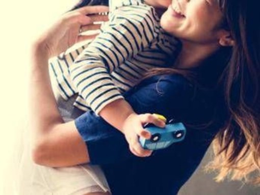 Nuovo bonus mamme: a chi spetta, importo e quando verrà erogato Nuovo bonus mamme: a chi spetta, importo e quando verrà erogato