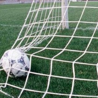 Portiere di 13 anni aggredito da padre avversario, l'Aia: &quot;Atto vile e inqualificabile&quot;