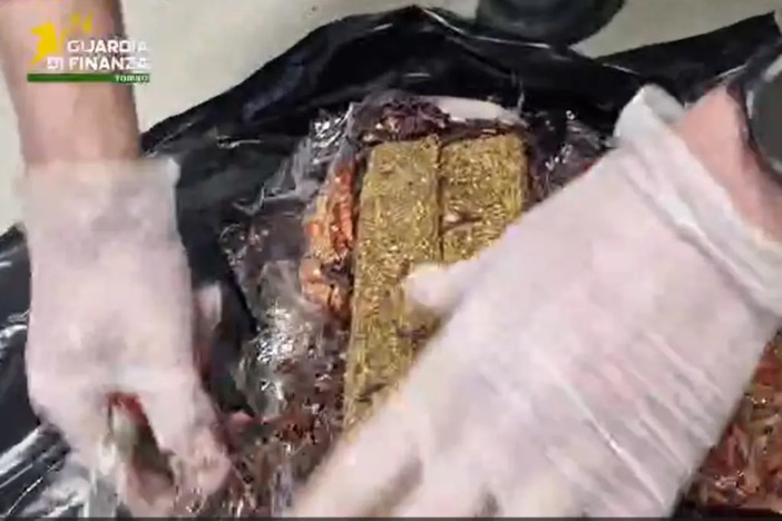 Dalla Spagna con 9 Kg di droga, arrestata 28enne nigeriana