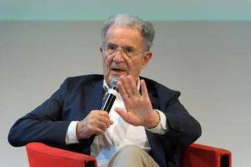 Prodi: "Alternativa al governo è scarsa, non ha forza né visione" Prodi: "Alternativa al governo è scarsa, non ha forza né visione"