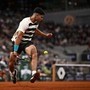 Roland Garros, il coro che ha conquistato il pubblico. E anche Alcaraz - Video