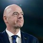 Mondiale ai privati, la Fifa chiede scusa per gli "errori commessi" ma rilancia il "pieno sostegno" a Infantino