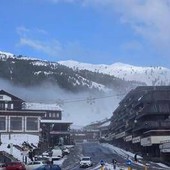 Prima neve a Sestriere, le montagne della Vialattea si imbiancano: ecco le immagini Prima neve a Sestriere, le montagne della Vialattea si imbiancano: ecco le immagini