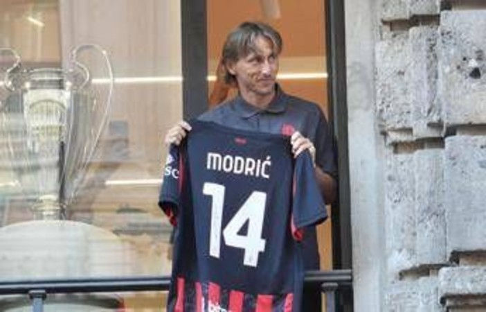 Modric: &quot;Al Milan per vincere&quot;. L'accoglienza da brividi dei tifosi