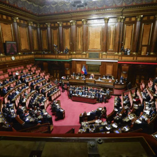 Via libera definitivo al decreto Bollette da 3 miliardi, è legge
