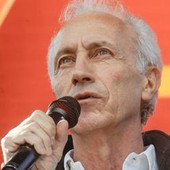 Di Battista ricoverato a Cuba, messaggio di Travaglio: "Forza ragazzo"
