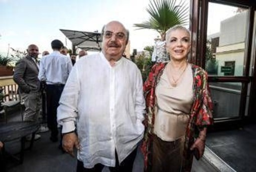 Rosanna Banfi a Verissimo con papà Lino, il racconto del (secondo) tumore sconfitto Rosanna Banfi a Verissimo con papà Lino, il racconto del (secondo) tumore sconfitto