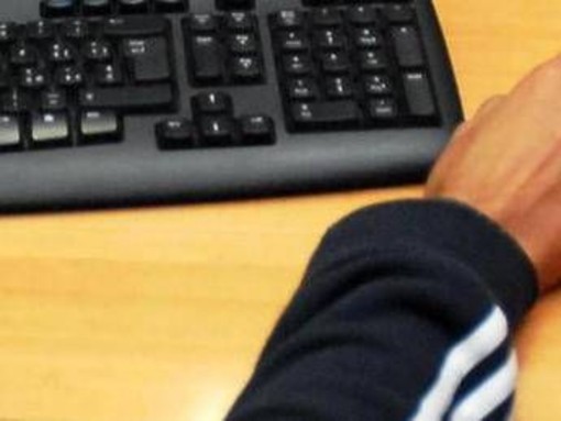 Usa, genitori di un 16enne fanno causa a OpenAi: &quot;ChatGpt lo ha incoraggiato a suicidarsi&quot;