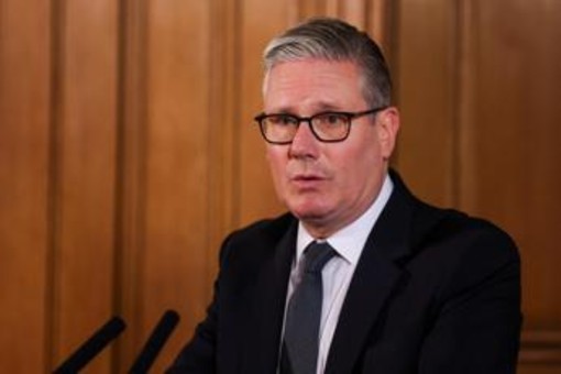 Starmer: "Intercettata nella Manica una petroliera della flotta ombra russa" Starmer: "Intercettata nella Manica una petroliera della flotta ombra russa"