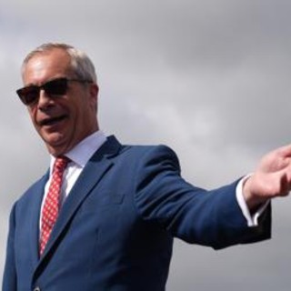 Nigel Farage: "Mi dimetto da deputato e mi candido alle suppletive a Clacton" Nigel Farage: "Mi dimetto da deputato e mi candido alle suppletive a Clacton"