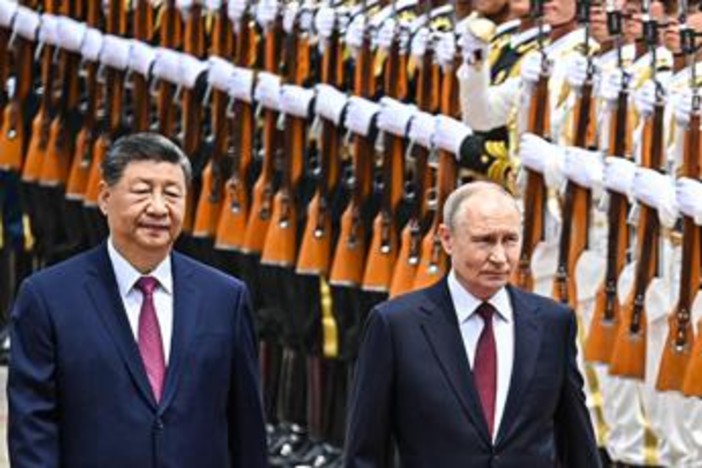Russia-Cina, svelata cooperazione militare dal 2023: "Pechino ha insegnato a Mosca a silenziare Starlink" Russia-Cina, svelata cooperazione militare dal 2023: "Pechino ha insegnato a Mosca a silenziare Starlink"