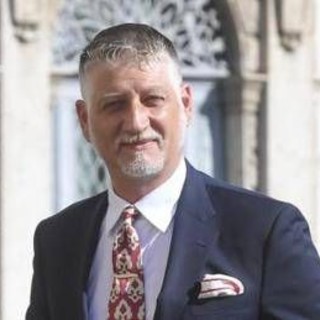 Ministro Giuli: &quot;Sgomberare CasaPound? No se si allinea a criteri di legalità&quot;