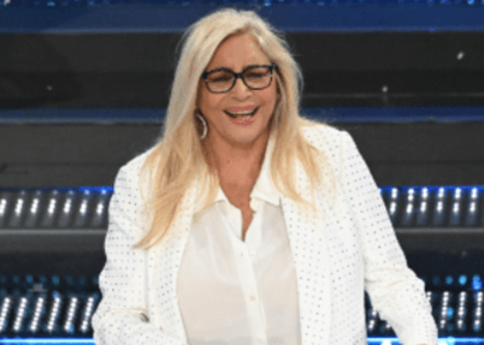 Domenica In, oggi gran finale: ospite Catherine, la mamma della 'famiglia nel bosco'