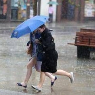Caldo africano sempre più vicino, prima grandine e temporali: le previsioni meteo