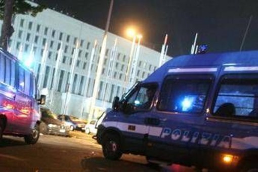 Disordini al derby Lazio-Roma con 24 poliziotti feriti: arrestati sei tifosi