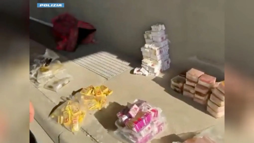Bologna, sei arresti e sequestro di 420 chili di hashish Bologna, sei arresti e sequestro di 420 chili di hashish