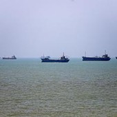Usa-Iran, resta nodo Hormuz. Trump: "Nessun pedaggio durante e dopo cessate il fuoco". Oggi colloqui in Svizzera Usa-Iran, resta nodo Hormuz. Trump: "Nessun pedaggio durante e dopo cessate il fuoco". Oggi colloqui in Svizzera