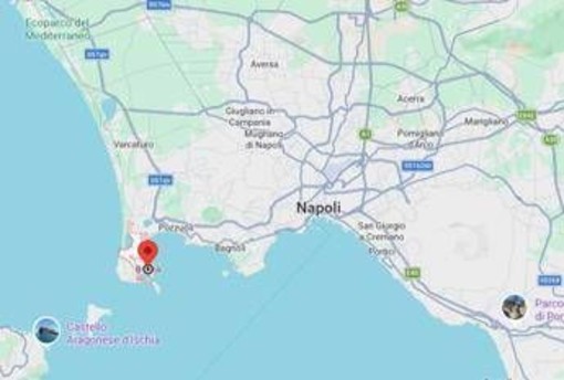 Terremoto Campi Flegrei, trema anche a Napoli: paura, scuole chiuse e verifiche in corso Terremoto Campi Flegrei, trema anche a Napoli: paura, scuole chiuse e verifiche in corso