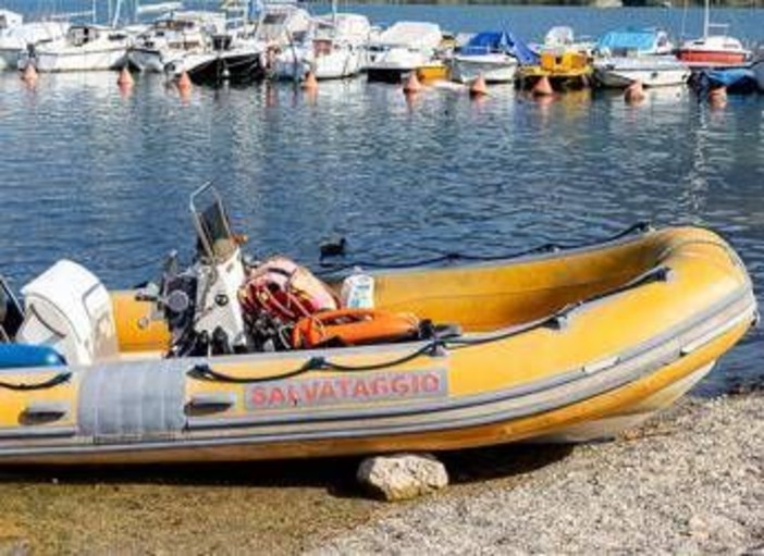 Si tuffa e non riemerge più, militare Usa morto nel lago di Barcis: prestava servizio alla base di Aviano Si tuffa e non riemerge più, militare Usa morto nel lago di Barcis: prestava servizio alla base di Aviano