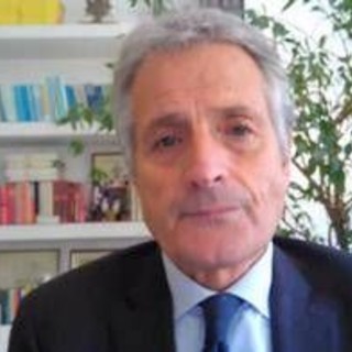 Dai rifiuti alle risorse: la nuova cultura dell'economia circolare secondo De Santoli Dai rifiuti alle risorse: la nuova cultura dell'economia circolare secondo De Santoli