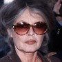 Brigitte Bardot resta ricoverata in ospedale, apprensione dei fan per la dive 91enne