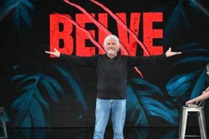 Belve, Pappalardo: "L'Isola dei famosi è diventata l'Isola della spazzatura" Belve, Pappalardo: "L'Isola dei famosi è diventata l'Isola della spazzatura"