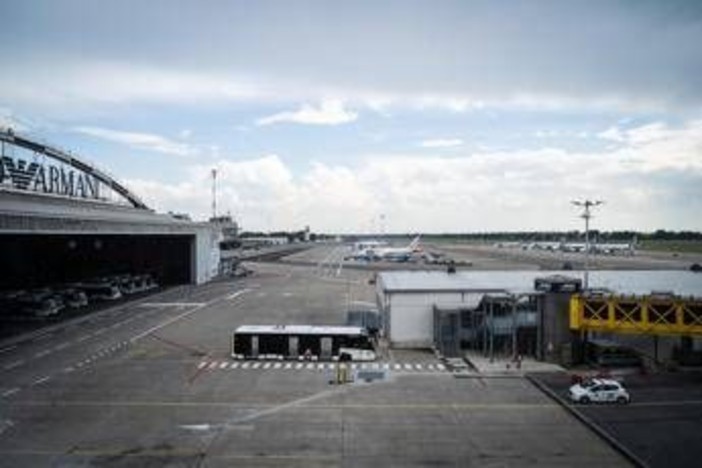 Scioperi trasporto aereo, sindacati al Mit: avanti con la mobilitazione Scioperi trasporto aereo, sindacati al Mit: avanti con la mobilitazione