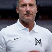 Totti si dà al basket advisor della Maxima Roma di basket: "Volevo una nuova sfida" Totti si dà al basket advisor della Maxima Roma di basket: "Volevo una nuova sfida"