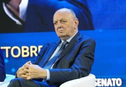 Tetto al gas, Pichetto Fratin: "Taglierà del 10% le bollette a famiglie e imprese" Tetto al gas, Pichetto Fratin: "Taglierà del 10% le bollette a famiglie e imprese"