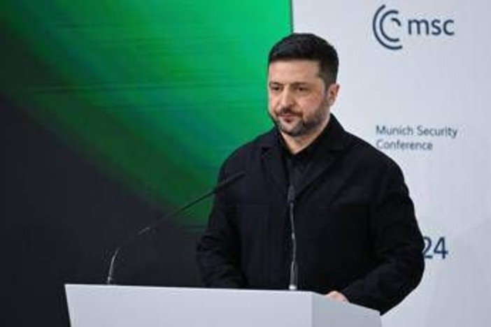 Ucraina-Russia, pace lontana: Usa prudente sui negoziati, Zelensky chiede garanzie