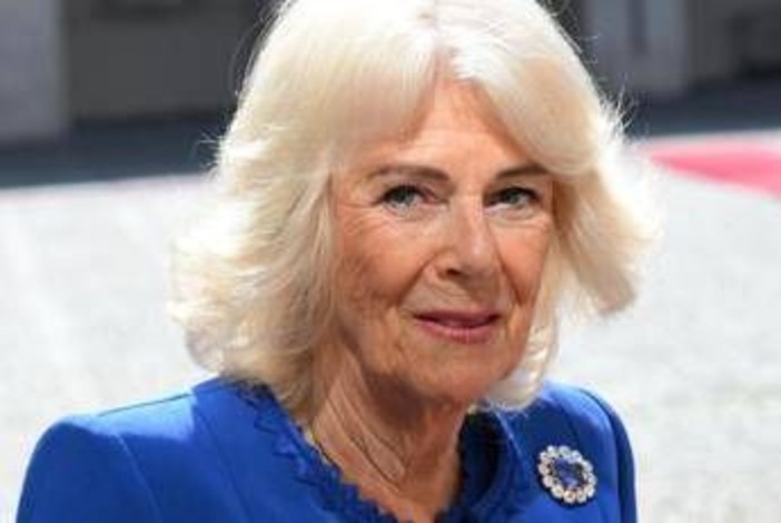 Camilla e la passione per i gioielli: &quot;In Italia ne ha sfoggiati per 10 milioni di euro&quot;
