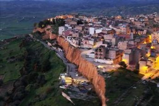 Frana a Niscemi, 13 indagati per disastro colposo Frana a Niscemi, 13 indagati per disastro colposo